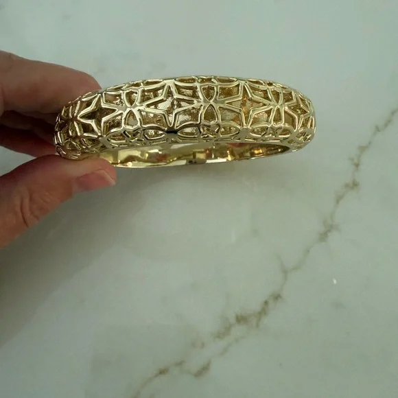 Kendra Scott gold filigree bangle - Picture 2 of 2